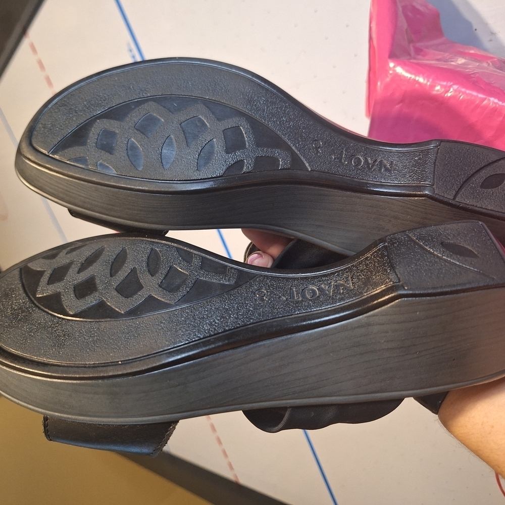 Naot Women's Black Slide Sandals with Bow. Size 40 - Picture 5 of 12
